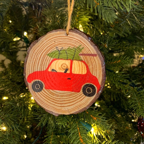 Rustic Wood Slice, Christmas Vacation Ornament, Christmas Tree Decoration - Picture 1 of 3